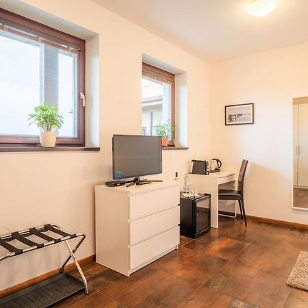 Rooms & Restaurace Na Jitrach Semice Экстерьер фото