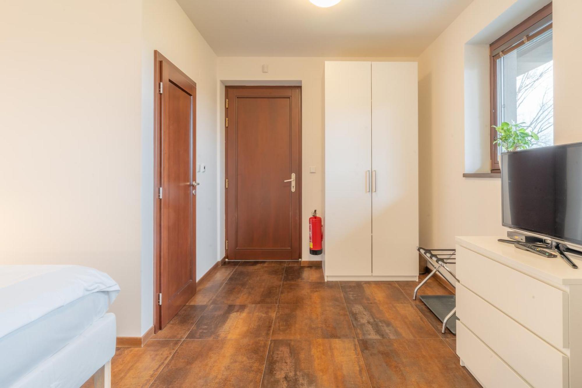 Rooms & Restaurace Na Jitrach Semice Экстерьер фото
